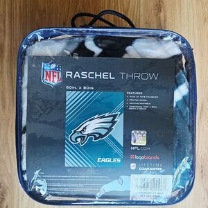 NFL TWIN SIZE EAGLE BLANKET